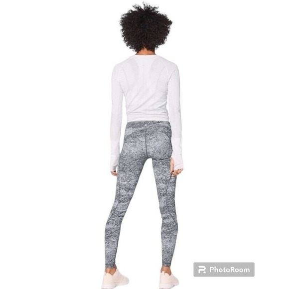 Lululemon Stop Drop and Squat Tight 28” Luxtreme Area Ice Grey Size 8 - Picture 1 of 11